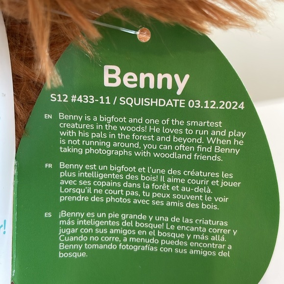 ⚡️NWT 12” Benny the Bigfoot with Santa Hat & Christmas Lights Squishmallow - Picture 5 of 5